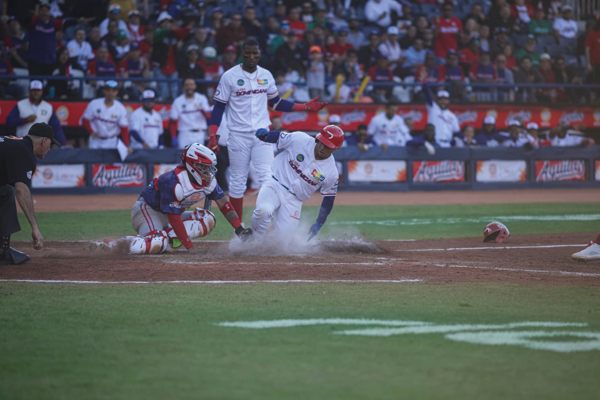 D.R.’s Leones del Escogido Take Game One of 2025 Caribbean Series From Cardenales de Lara 2-0