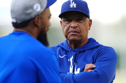 Kiké Hernández returns to Dodgers, bringing hope to injury-plagued team