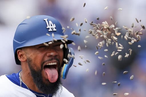 Dodgers overcome early deficit for 9-2 victory over the Pirates