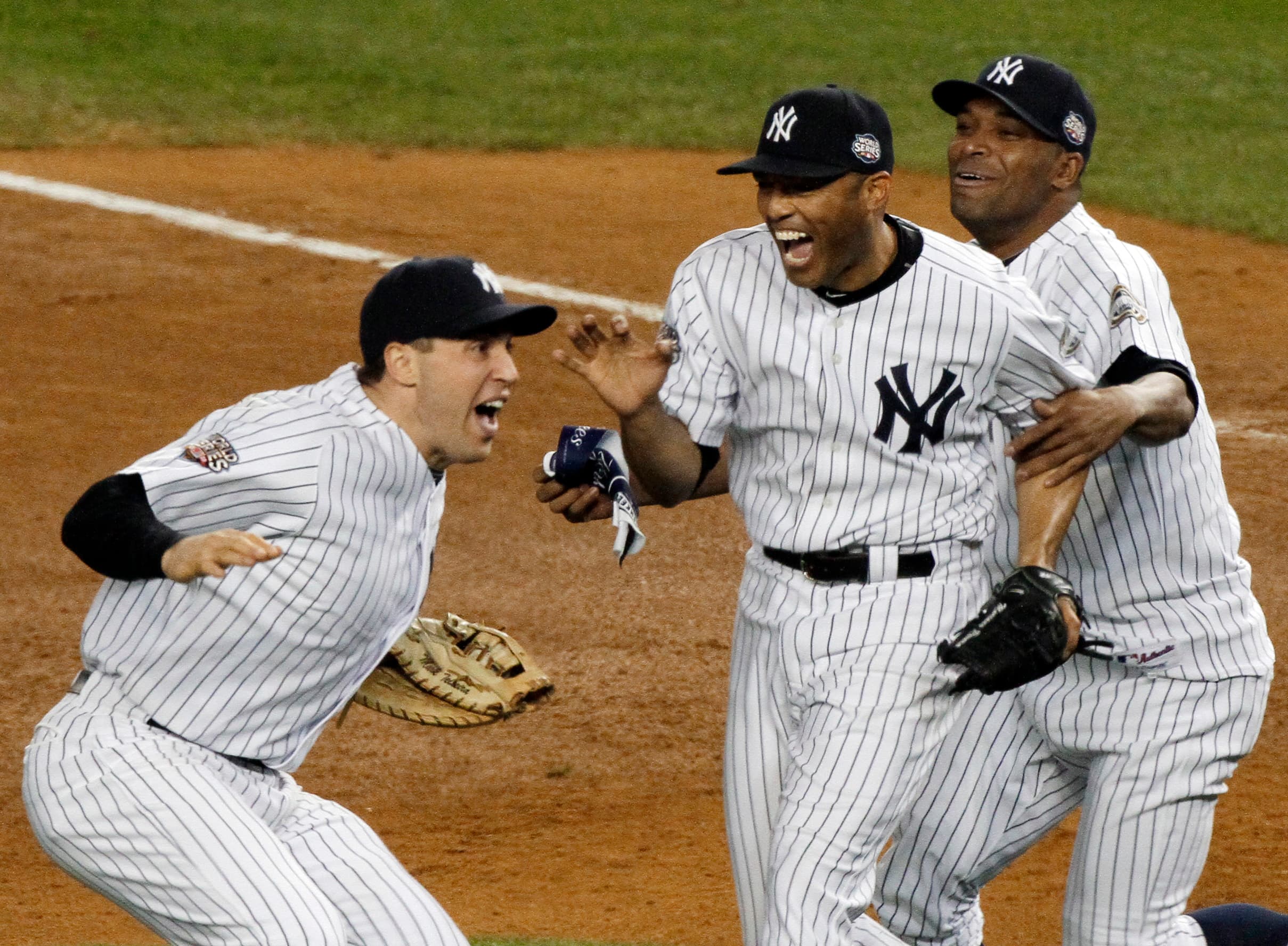 In Final Turn On New York’s Baseball Stage, Cano Draws Applause, Cheers As He Walks Off For the Final Time