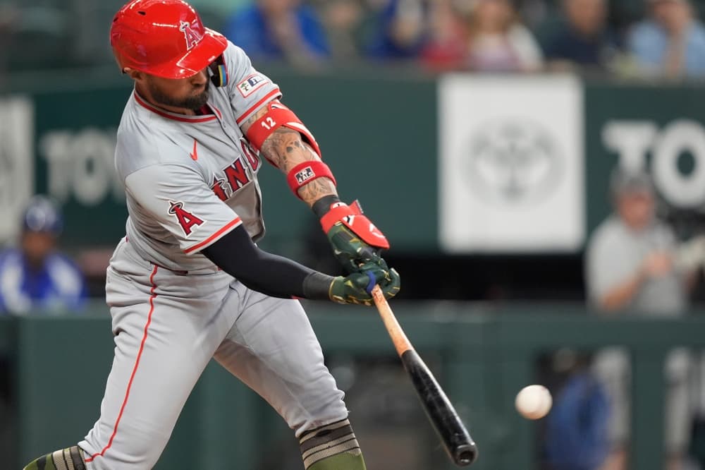 Kevin Pillar has a poetic moment, gets 1,000th career hit in Angels’ win at Texas with parents there