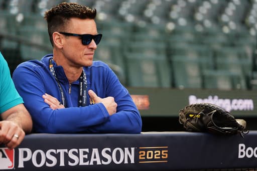 After disappointing finish to banner season, ample roster decisions await hungry Mariners