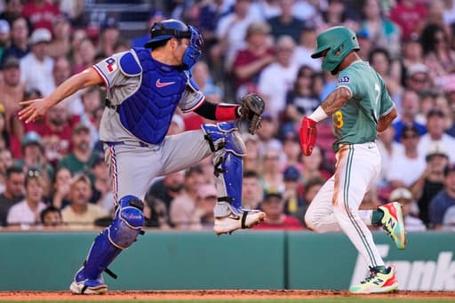 Rafaela powers Red Sox to 10-1 rout of Rangers as Gray shines on mound
