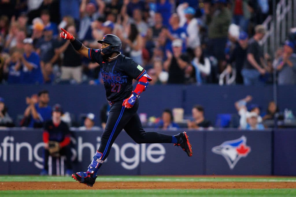 One Thing From Each of Last Night’s Games Around Major League Baseball
