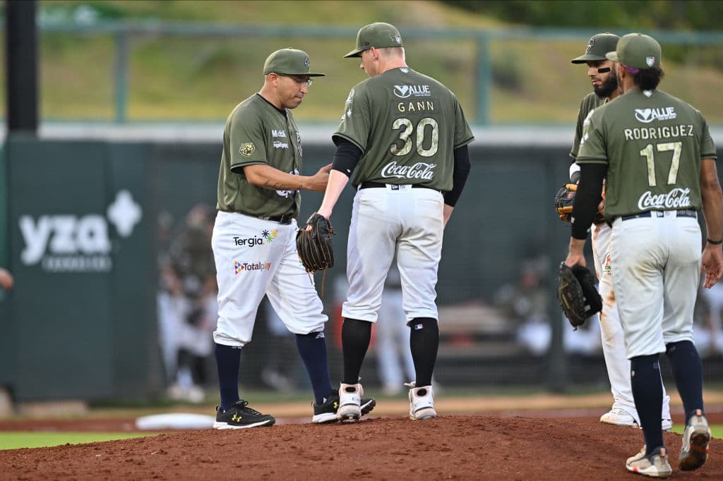 Around the LMB: Managerial Changes Abound; Aaron Altherr Leaves Union Laguna; Otosaka Suspended After Rhubarb