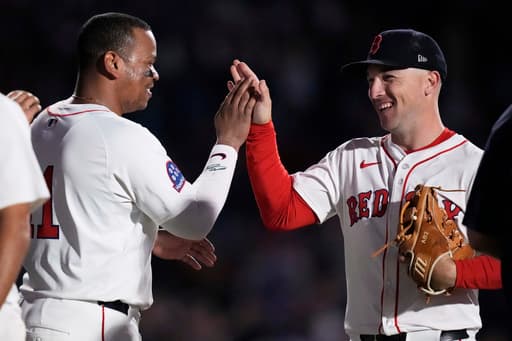 Bregman’s HR, Devers’ 2-RBI single help Red Sox beat Twins 6-1 as Casas hurts knee