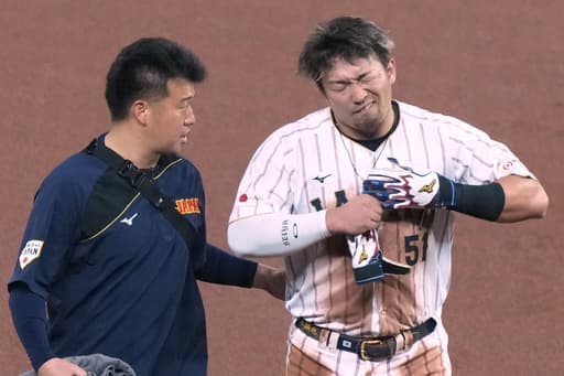 Cubs outfielder Seiya Suzuki to start the season on injured list after tweaking knee during WBC