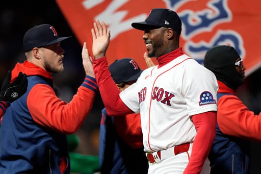 Trevor Story’s 2 RBI double lifts Red Sox over Brewers 3-2 and ends 3-game skid