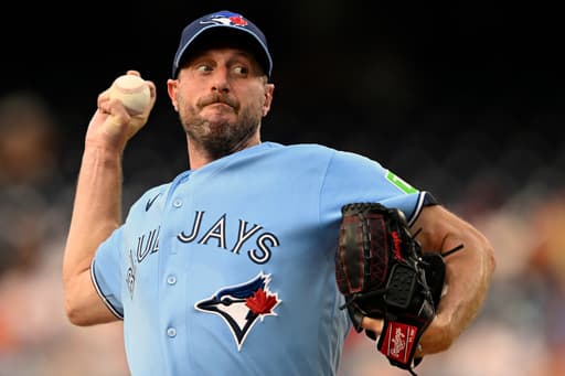 Urías homers and Blue Jays beat Nationals 3-2 in Scherzer’s return to Washington