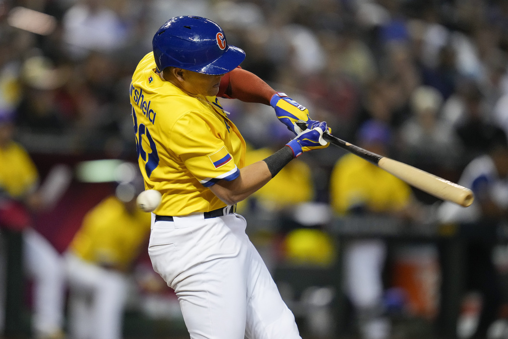 Giovanny Urshela bats for Colombia at the World Baseball Classic in 2023.